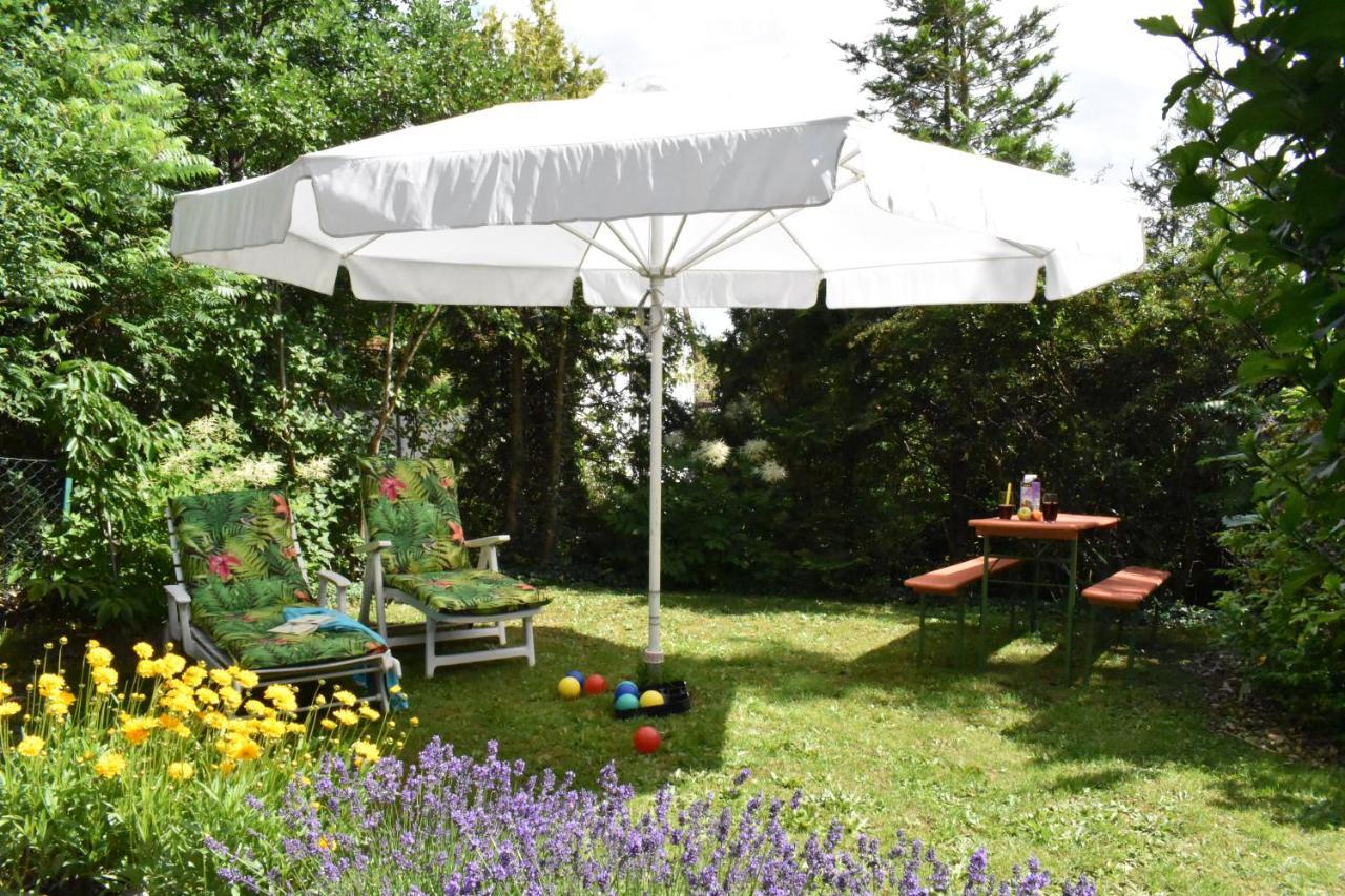 Mediterran-Skandinavisch - Outdoorwhirlpool Ganzjaehrig Burgthann Exterior photo